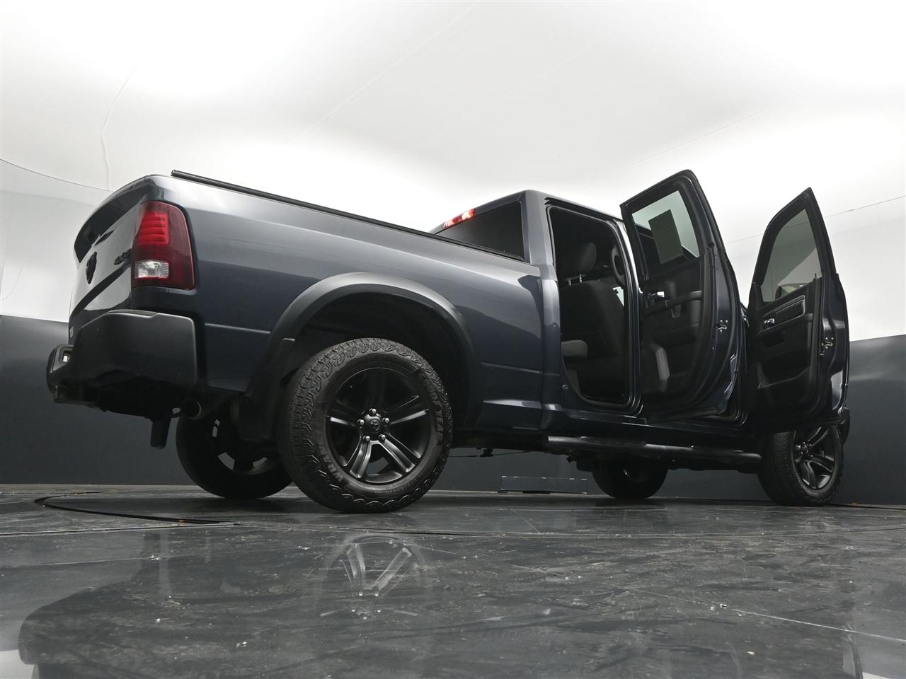RAM 1500 SLT Quad Cab 4WD 2021