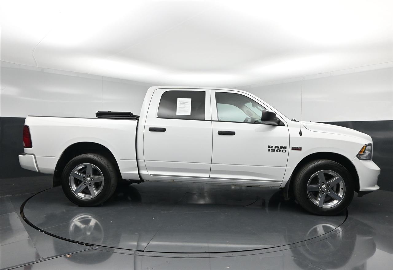 RAM 1500 Tradesman Crew Cab SWB 4WD 2015