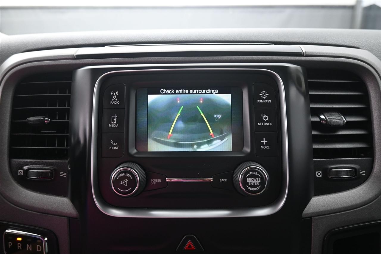 RAM 1500 Tradesman Crew Cab SWB 4WD 2015