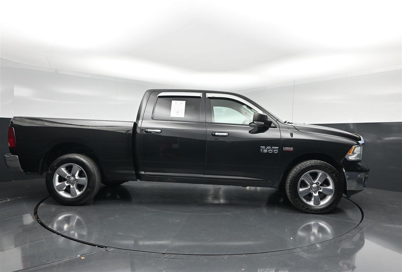 RAM 1500 SLT Crew Cab LWB 4WD 2016