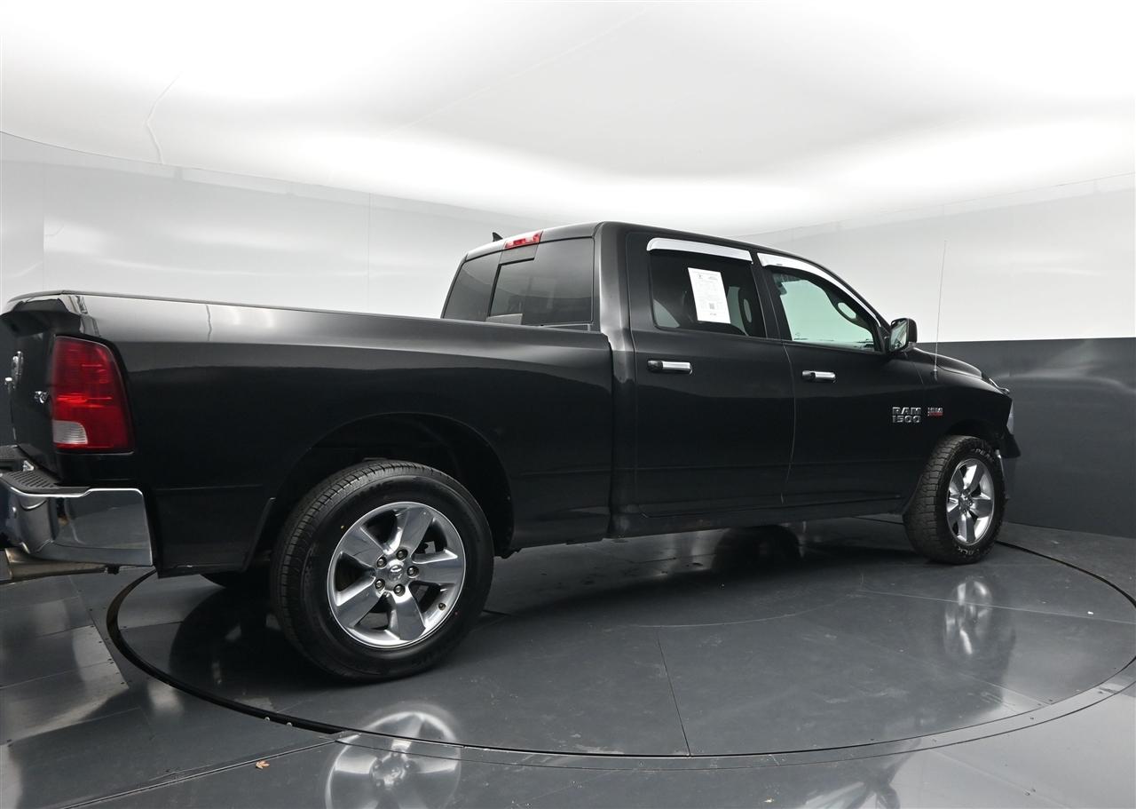 RAM 1500 SLT Crew Cab LWB 4WD 2016