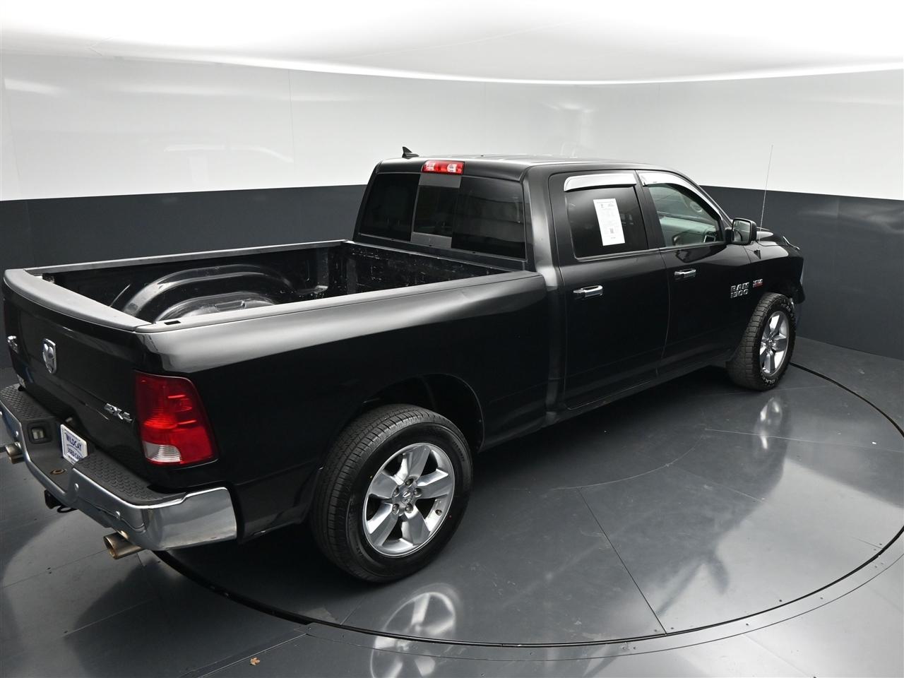 RAM 1500 SLT Crew Cab LWB 4WD 2016