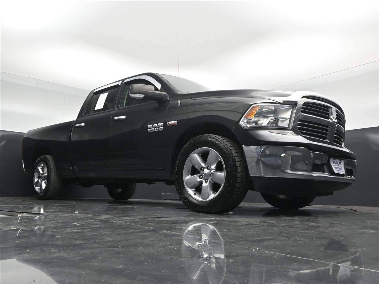 RAM 1500 SLT Crew Cab LWB 4WD 2016