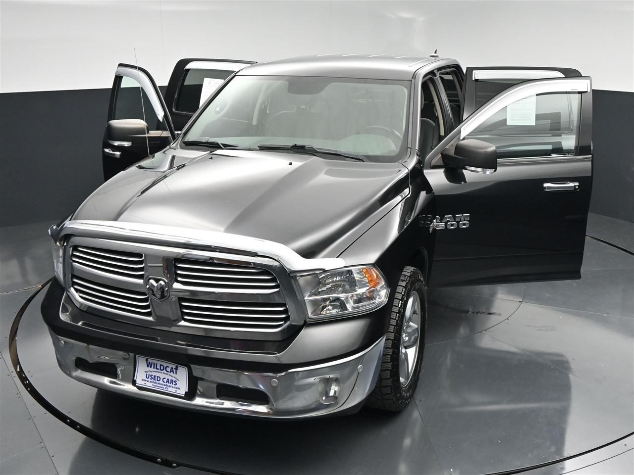RAM 1500 SLT Crew Cab LWB 4WD 2016