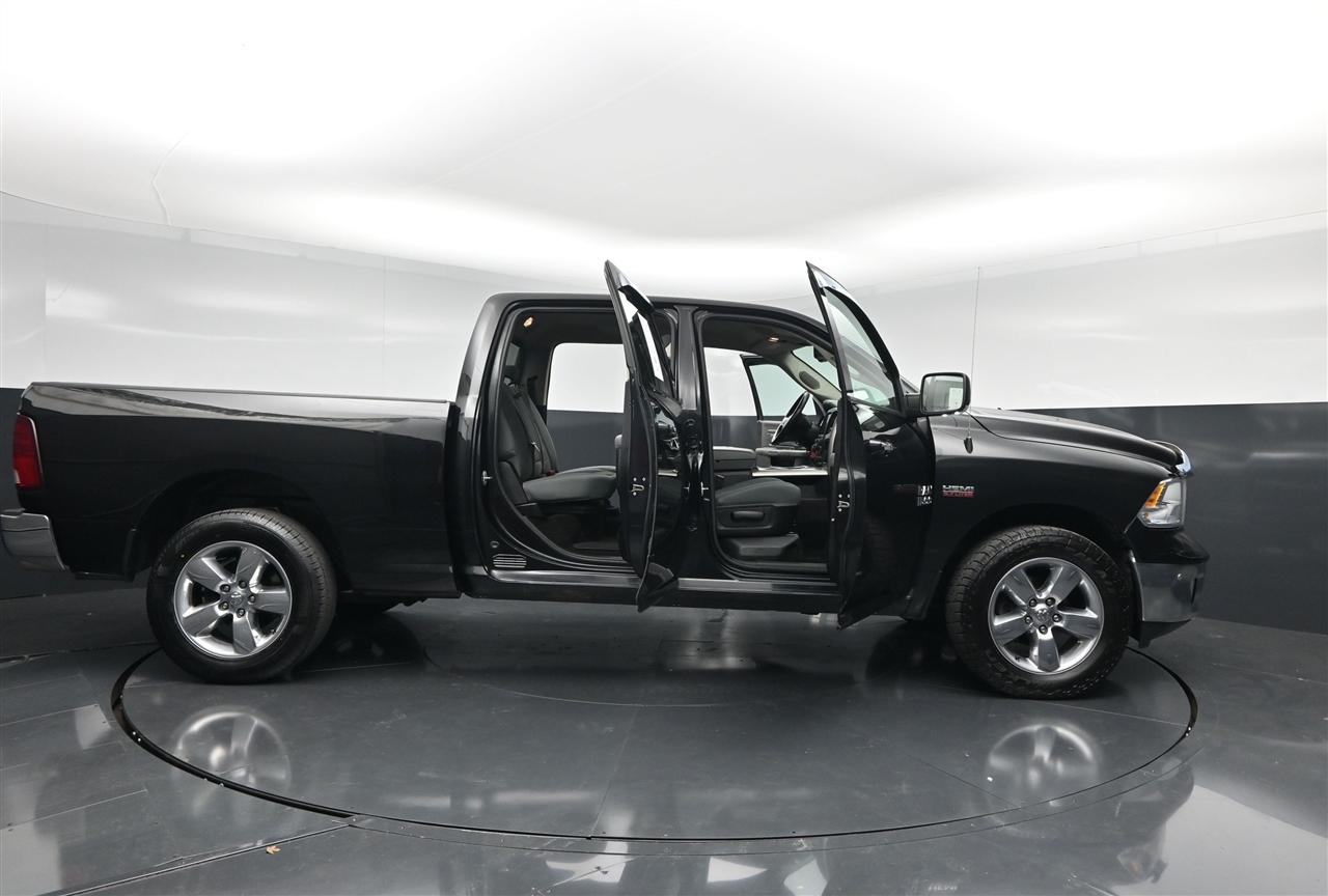 RAM 1500 SLT Crew Cab LWB 4WD 2016
