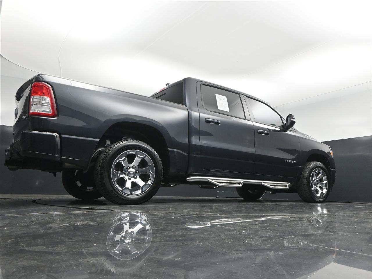 RAM 1500 Big Horn Crew Cab SWB 4WD 2019