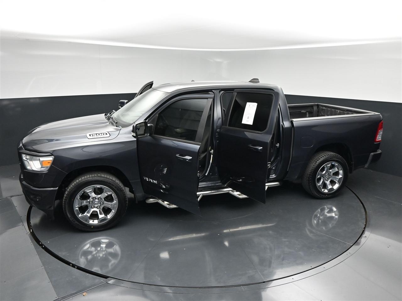 RAM 1500 Big Horn Crew Cab SWB 4WD 2019