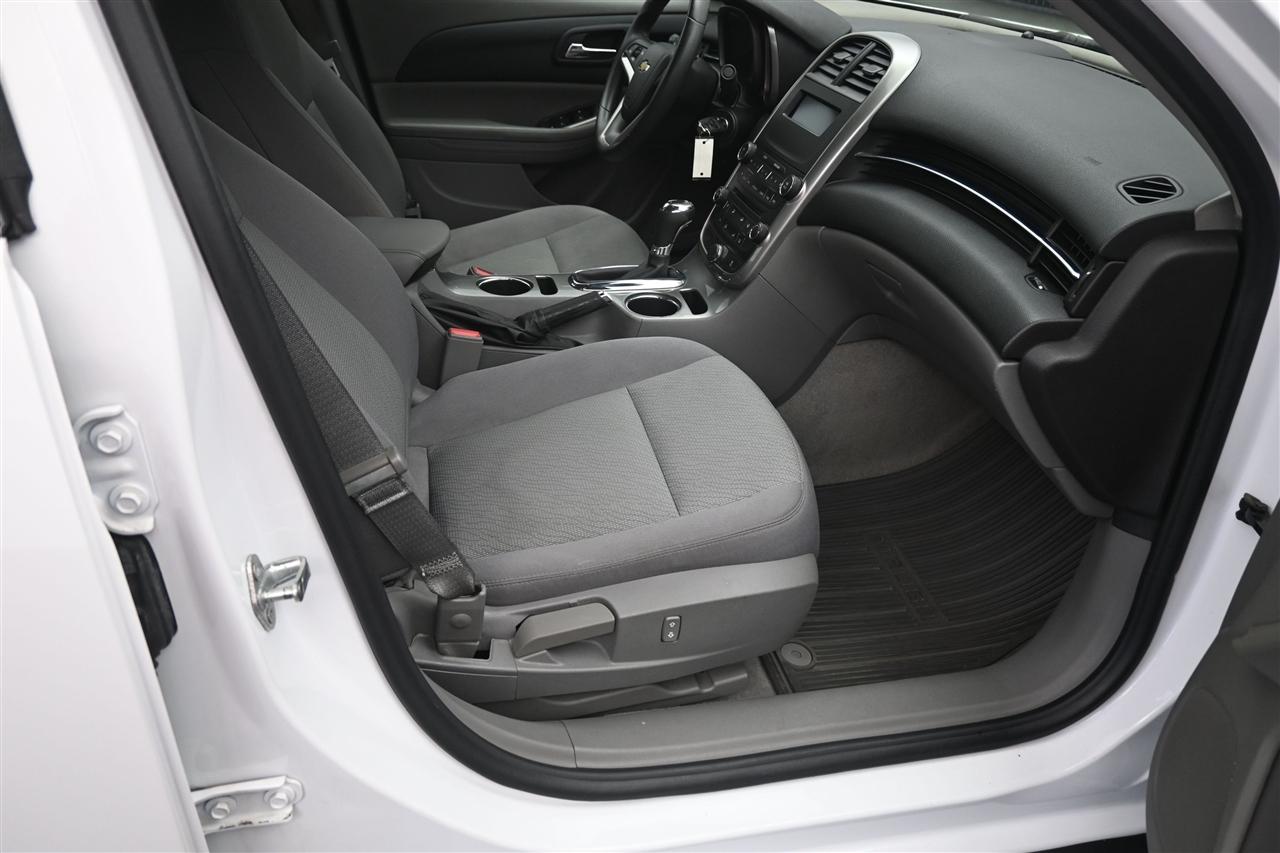 Chevrolet Malibu LS 2014