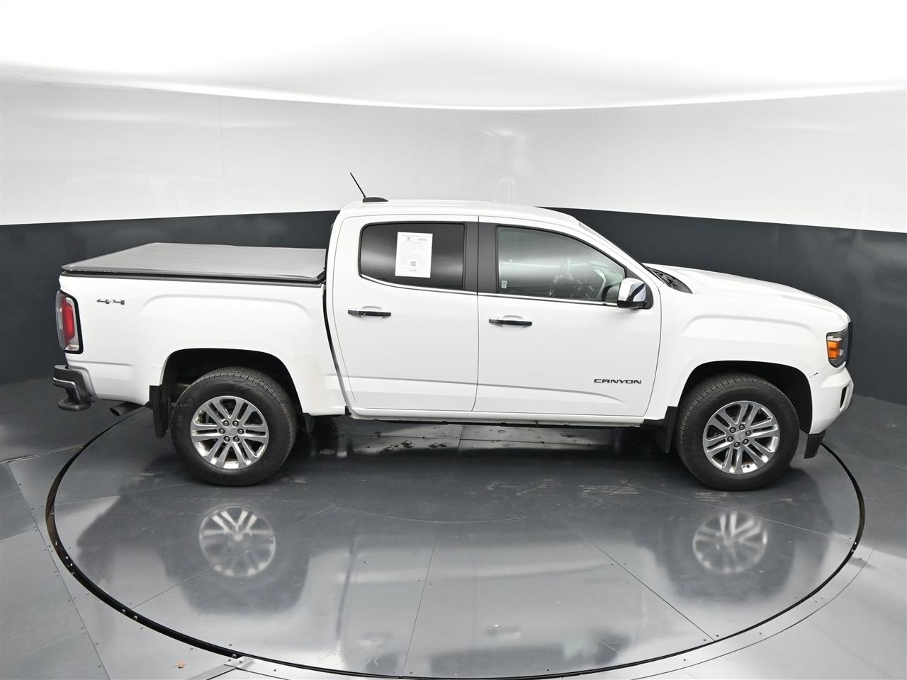 GMC Canyon SLT Crew Cab 4WD Short Box 2016