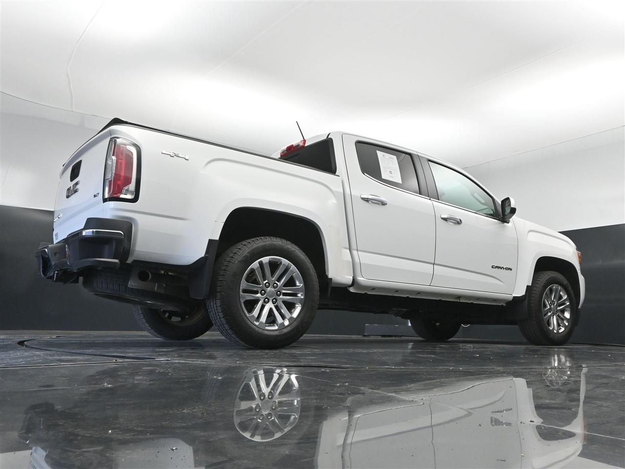 GMC Canyon SLT Crew Cab 4WD Short Box 2016