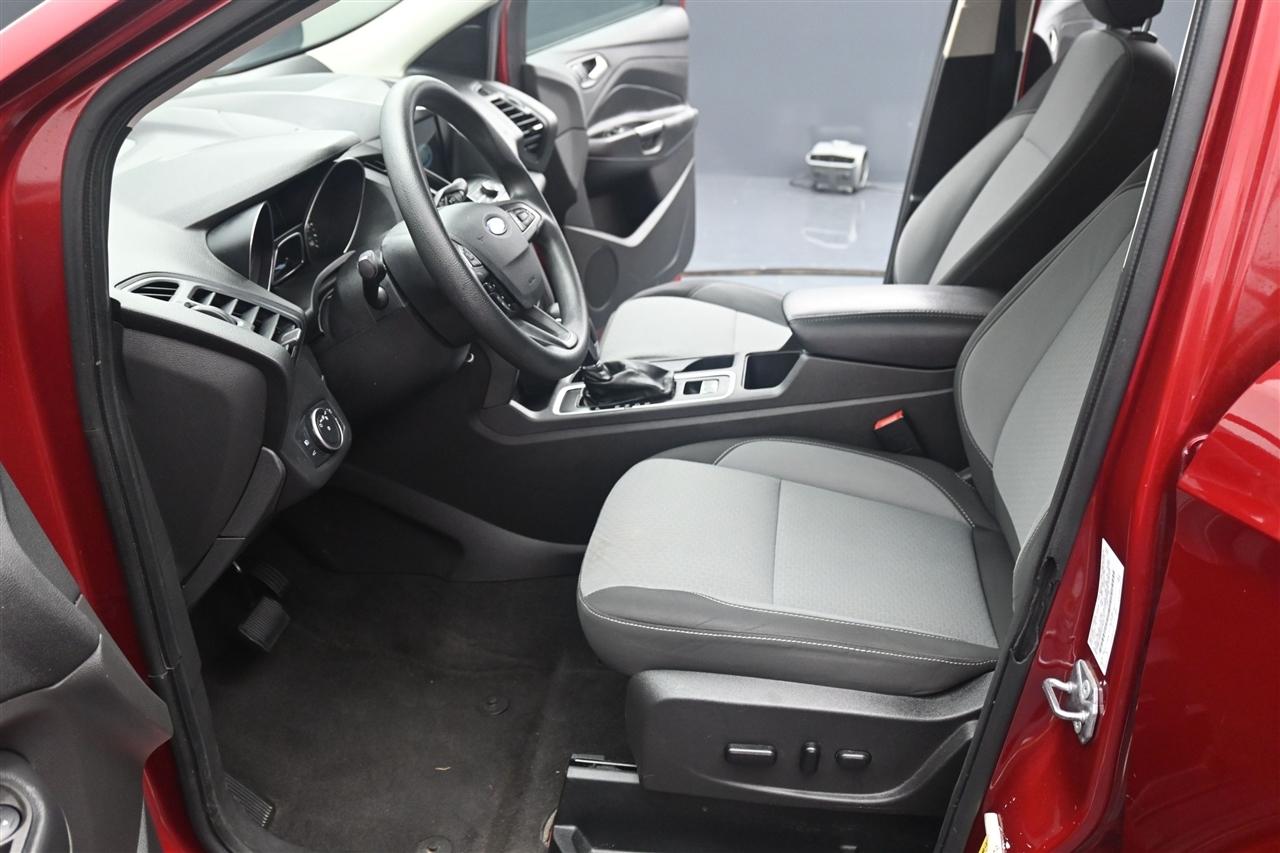 Ford Escape SE FWD 2019