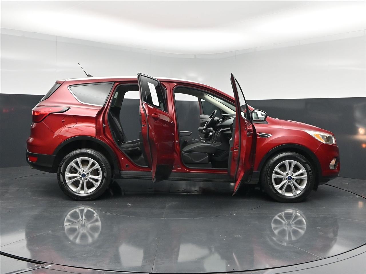 Ford Escape SE FWD 2019
