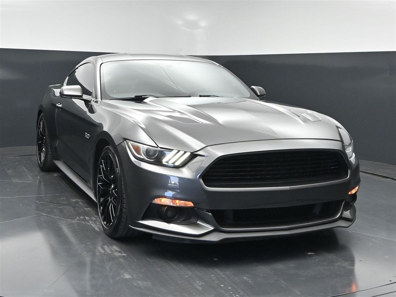 Ford Mustang GT Premium Coupe 2017