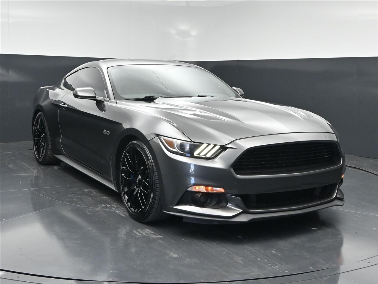 Ford Mustang GT Premium Coupe 2017