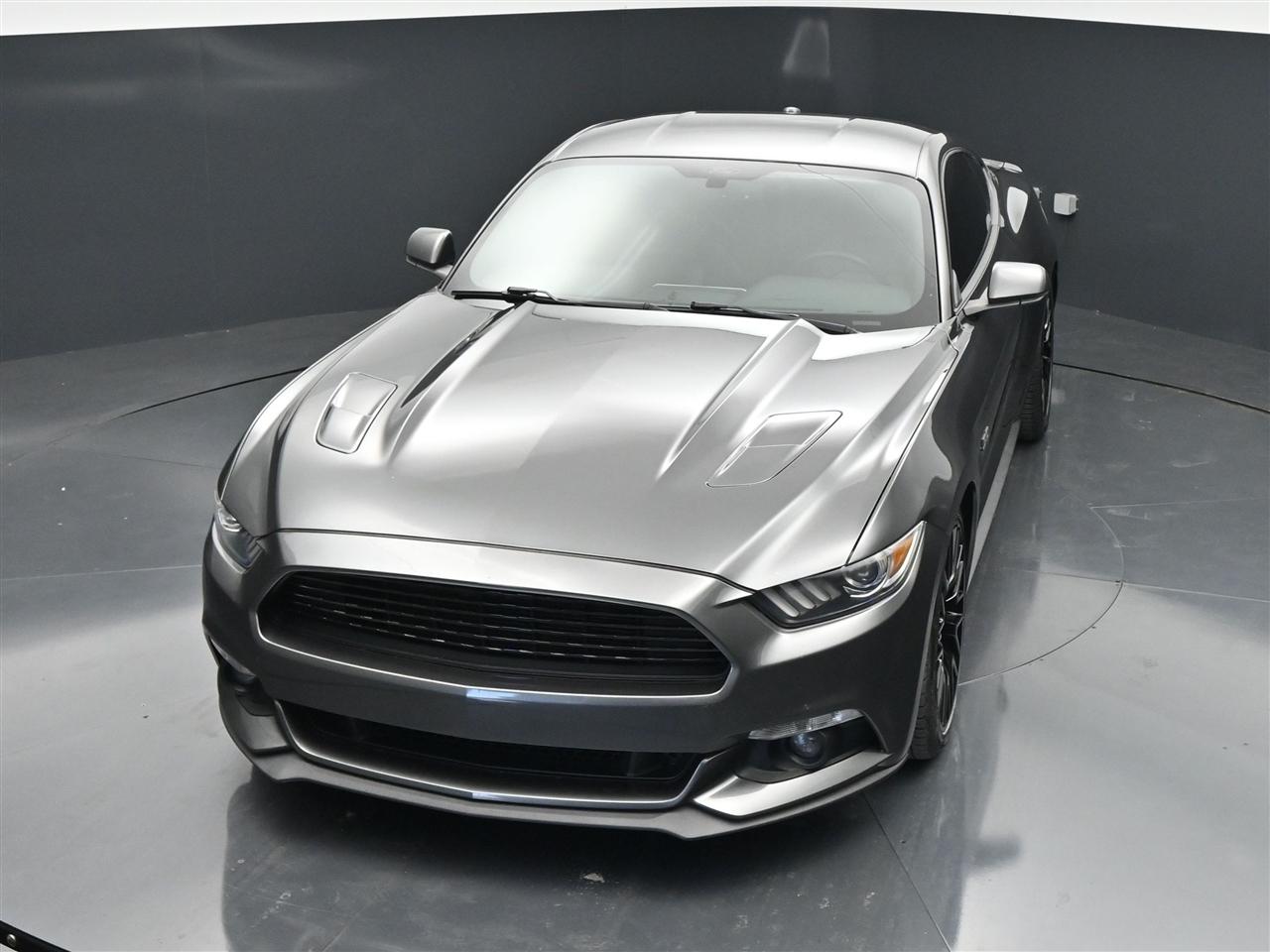 Ford Mustang GT Premium Coupe 2017