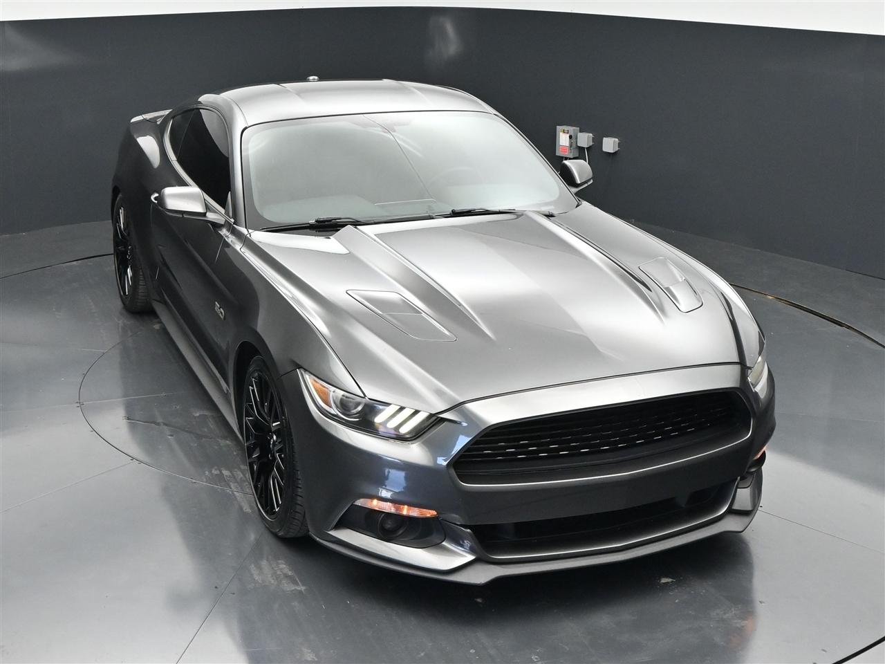 Ford Mustang GT Premium Coupe 2017