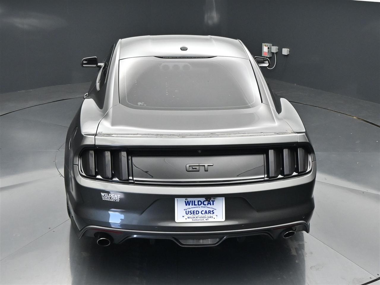 Ford Mustang GT Premium Coupe 2017