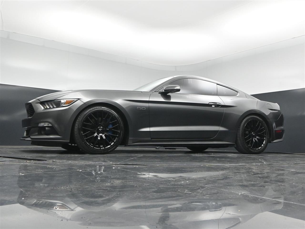 Ford Mustang GT Premium Coupe 2017