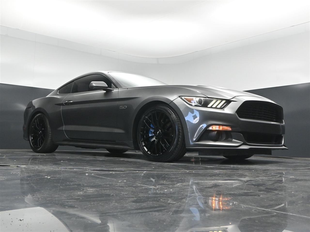 Ford Mustang GT Premium Coupe 2017