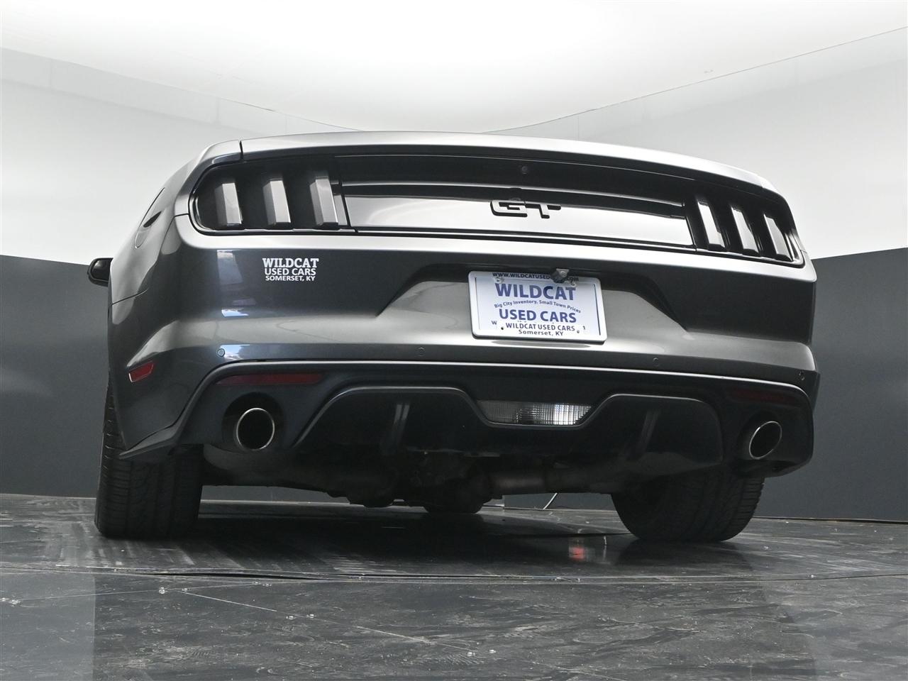 Ford Mustang GT Premium Coupe 2017