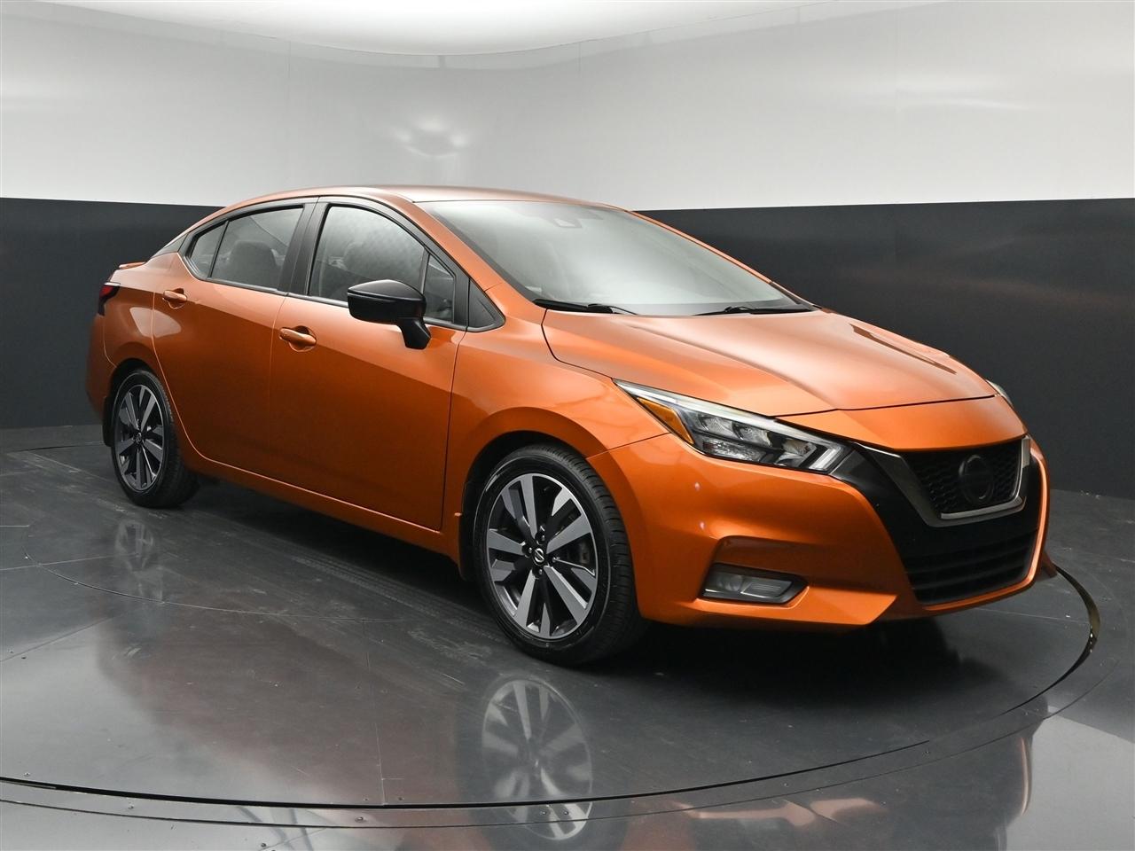 Nissan Versa SR 2021