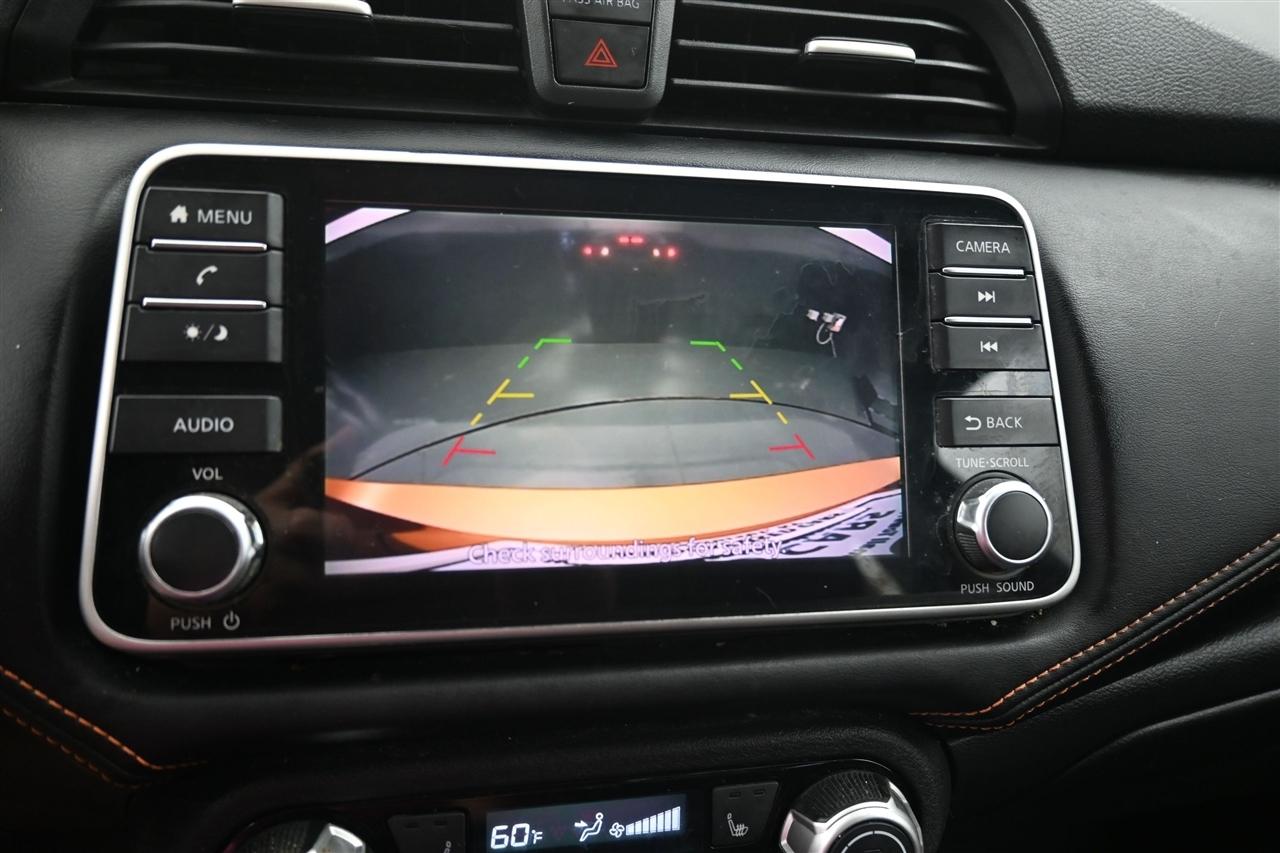 Nissan Versa SR 2021