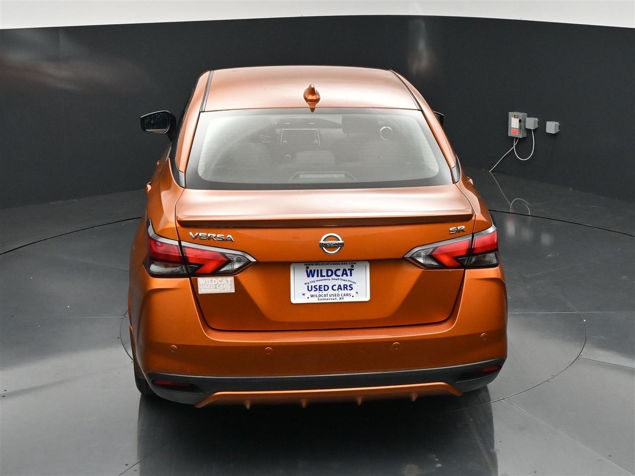 Nissan Versa SR 2021