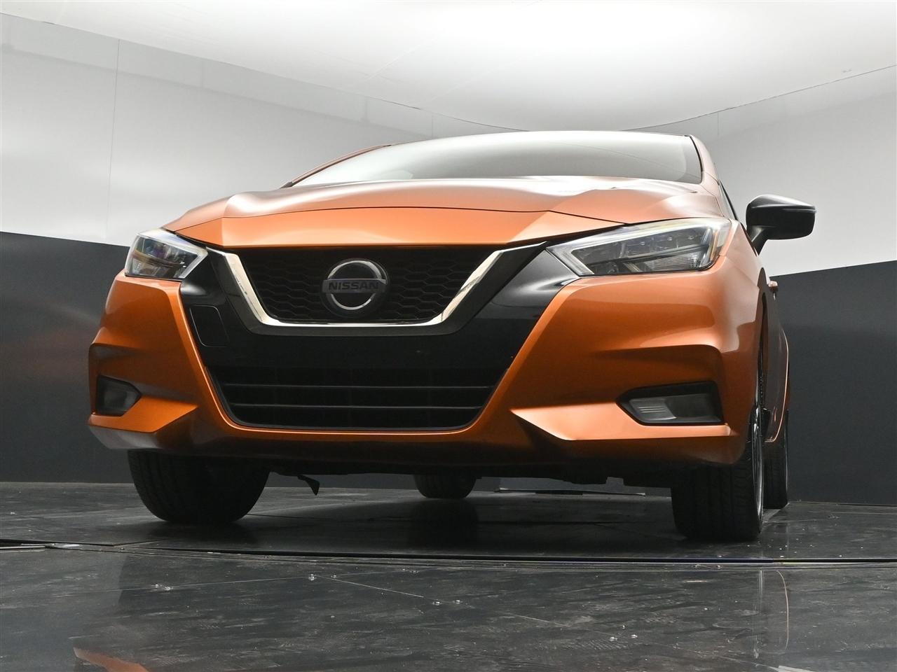 Nissan Versa SR 2021