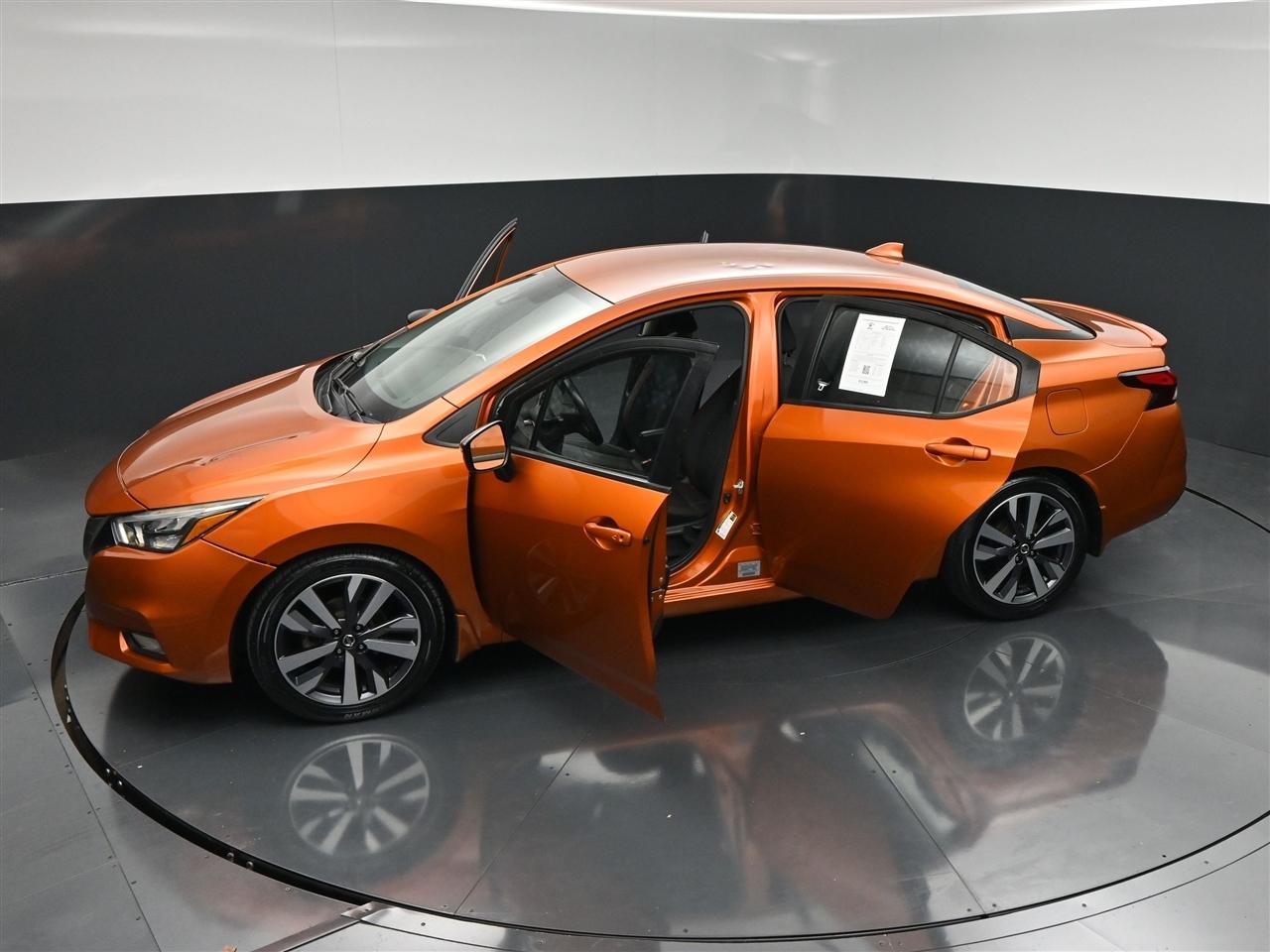 Nissan Versa SR 2021