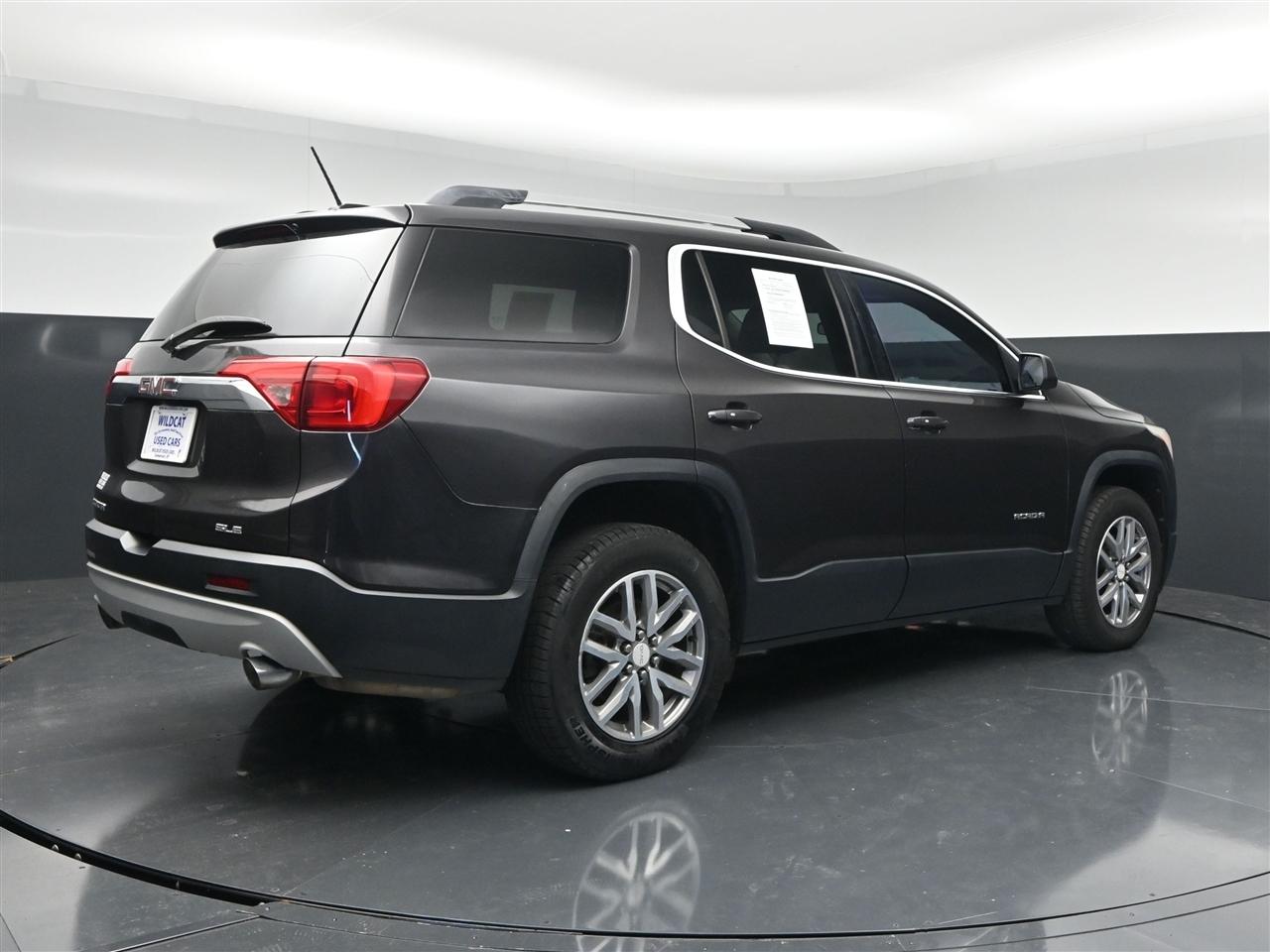 GMC Acadia SLE-2 FWD 2017