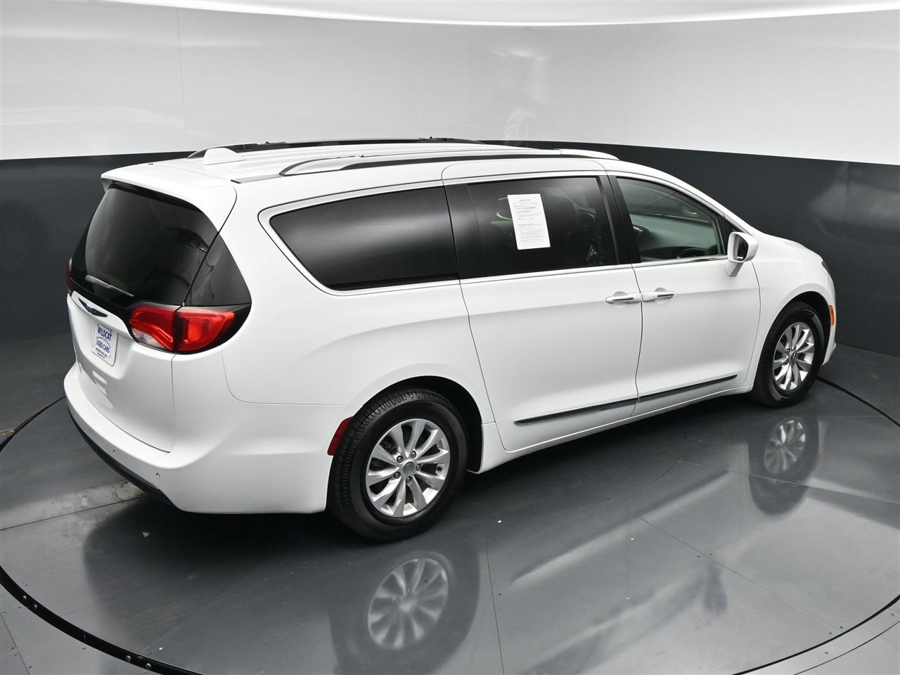 Chrysler Pacifica Touring-L 2018