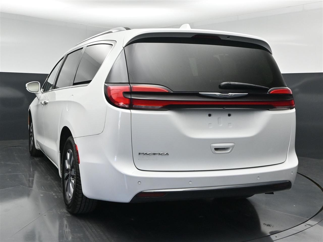 Chrysler Pacifica Touring-L 2021