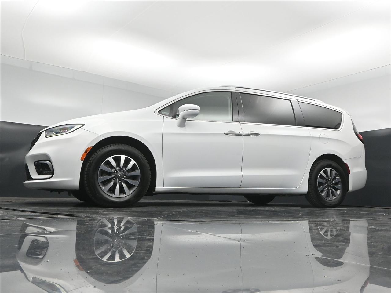 Chrysler Pacifica Touring-L 2021