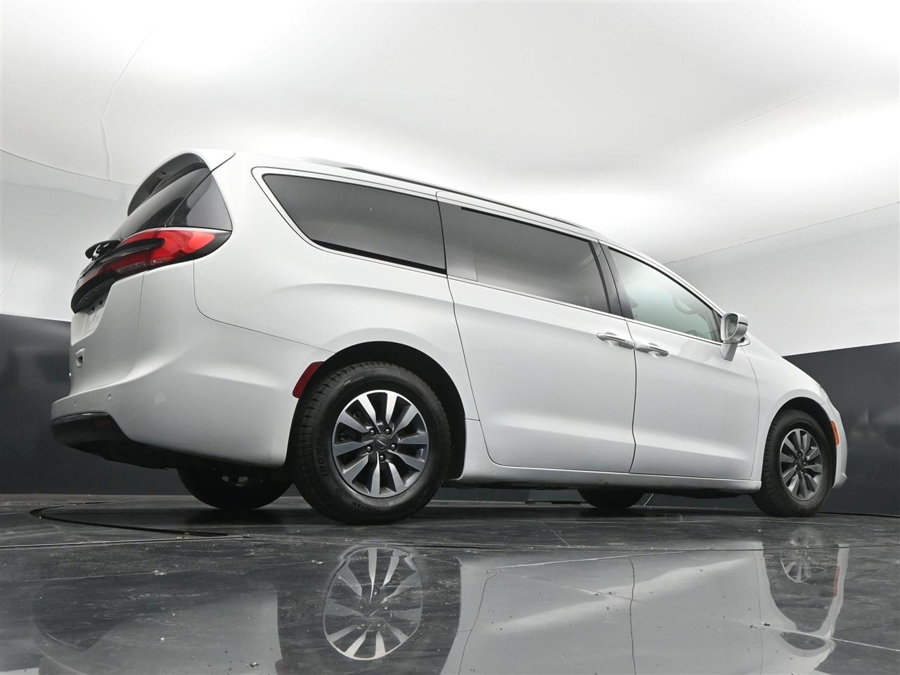 Chrysler Pacifica Touring-L 2021
