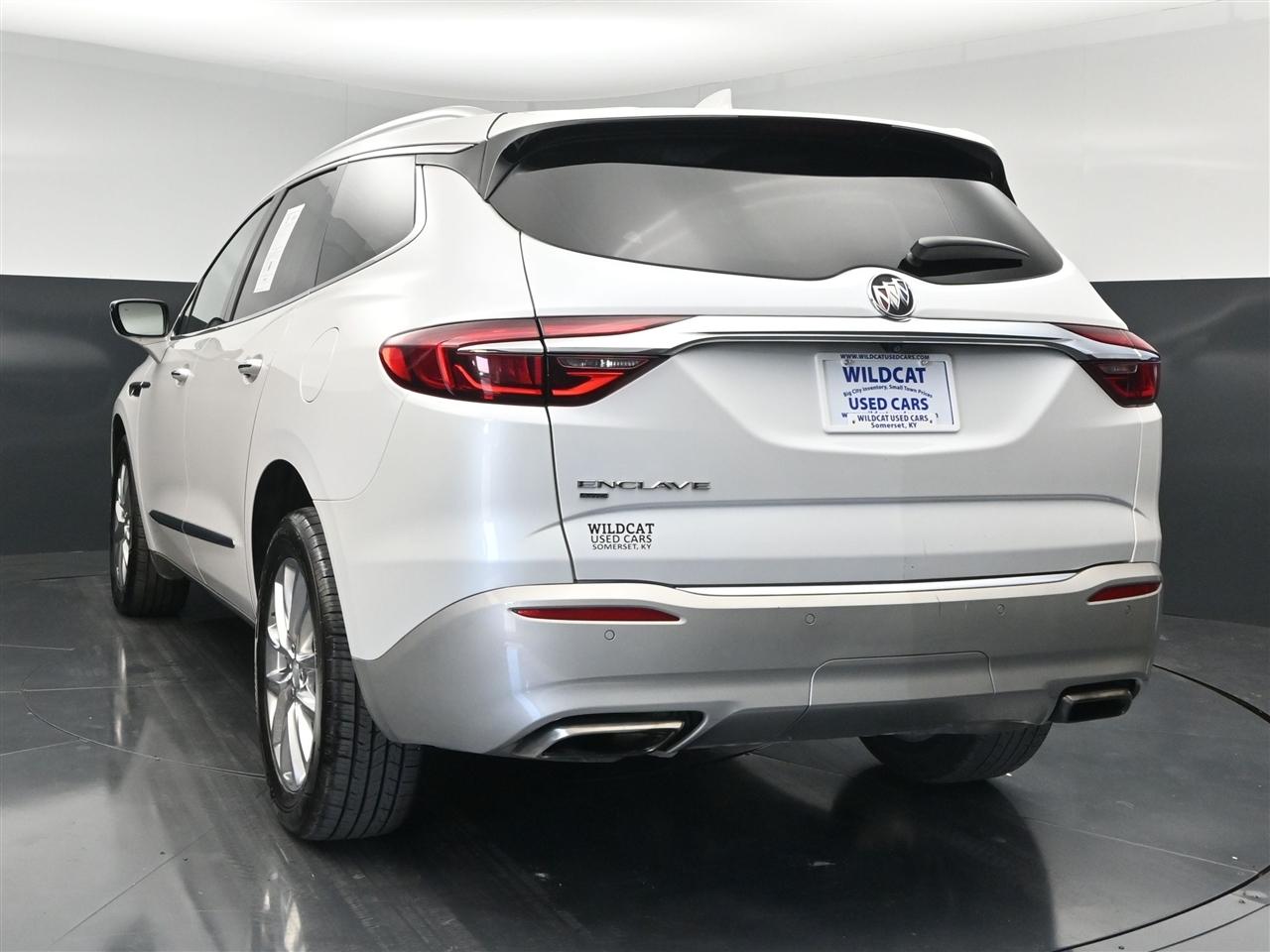 Buick Enclave Essence AWD 2021