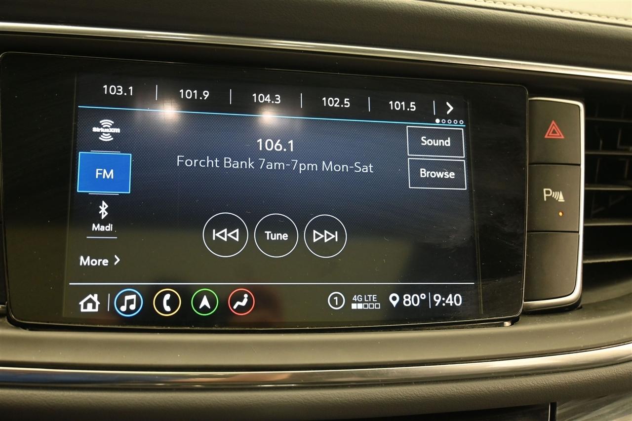 Buick Enclave Essence AWD 2021
