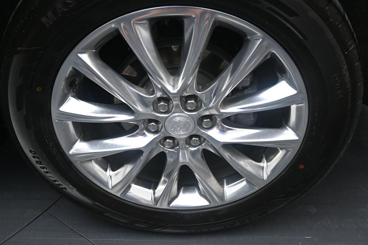 Buick Enclave Essence AWD 2021