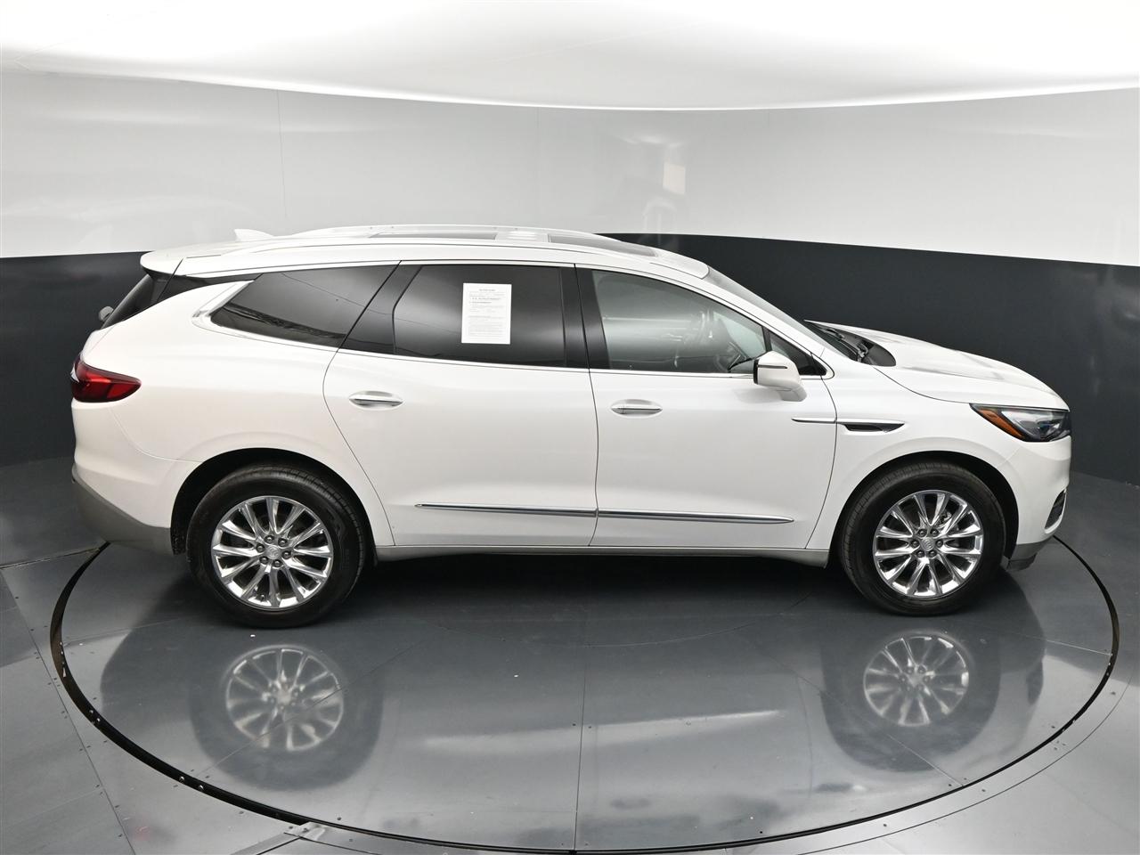 Buick Enclave Essence AWD 2021