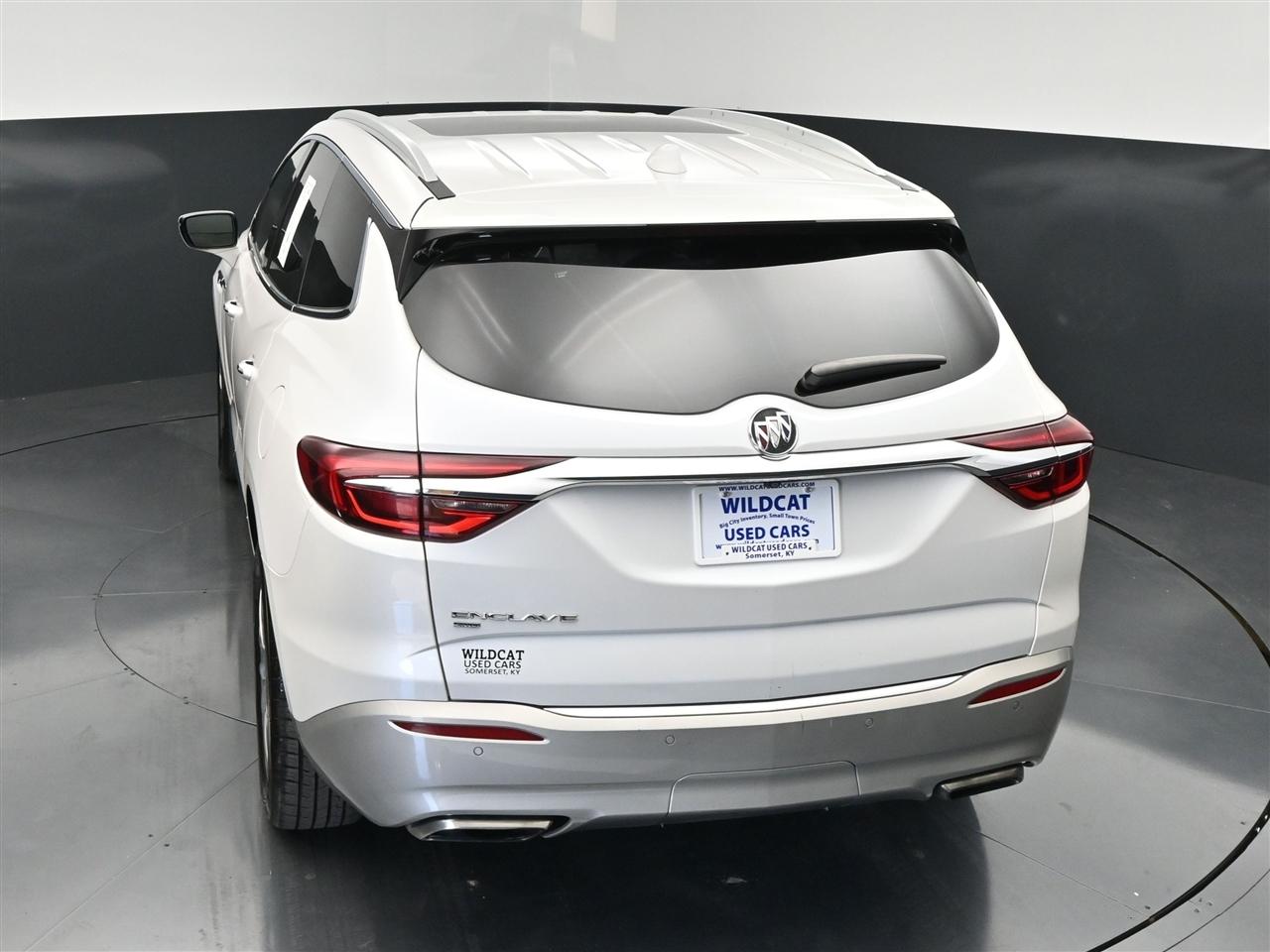 Buick Enclave Essence AWD 2021