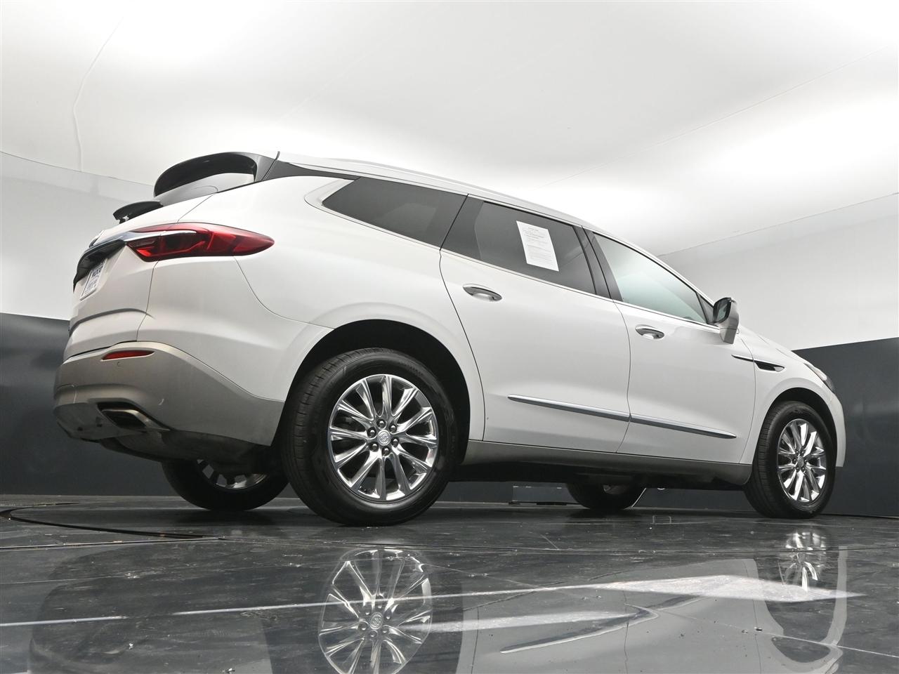 Buick Enclave Essence AWD 2021