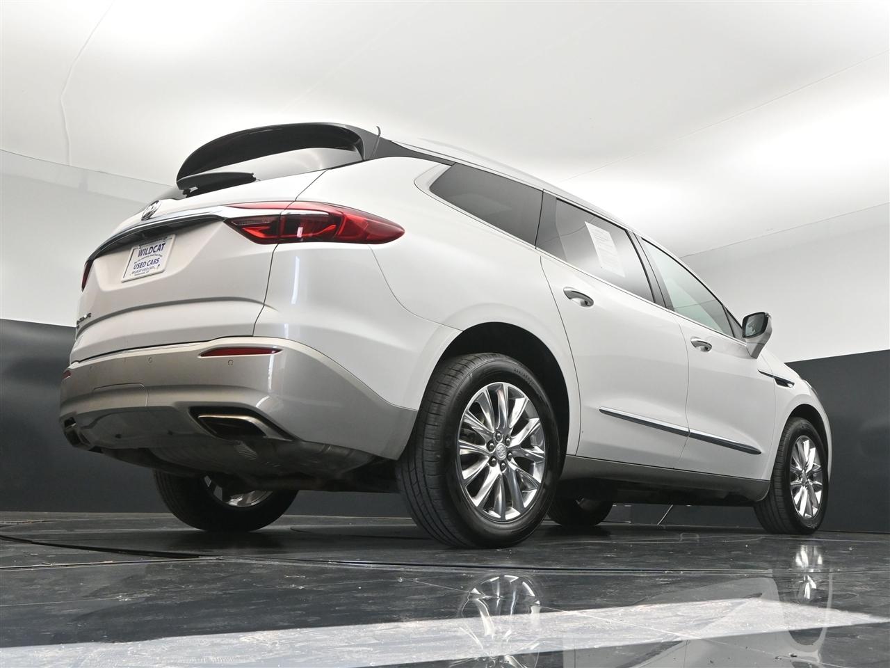Buick Enclave Essence AWD 2021