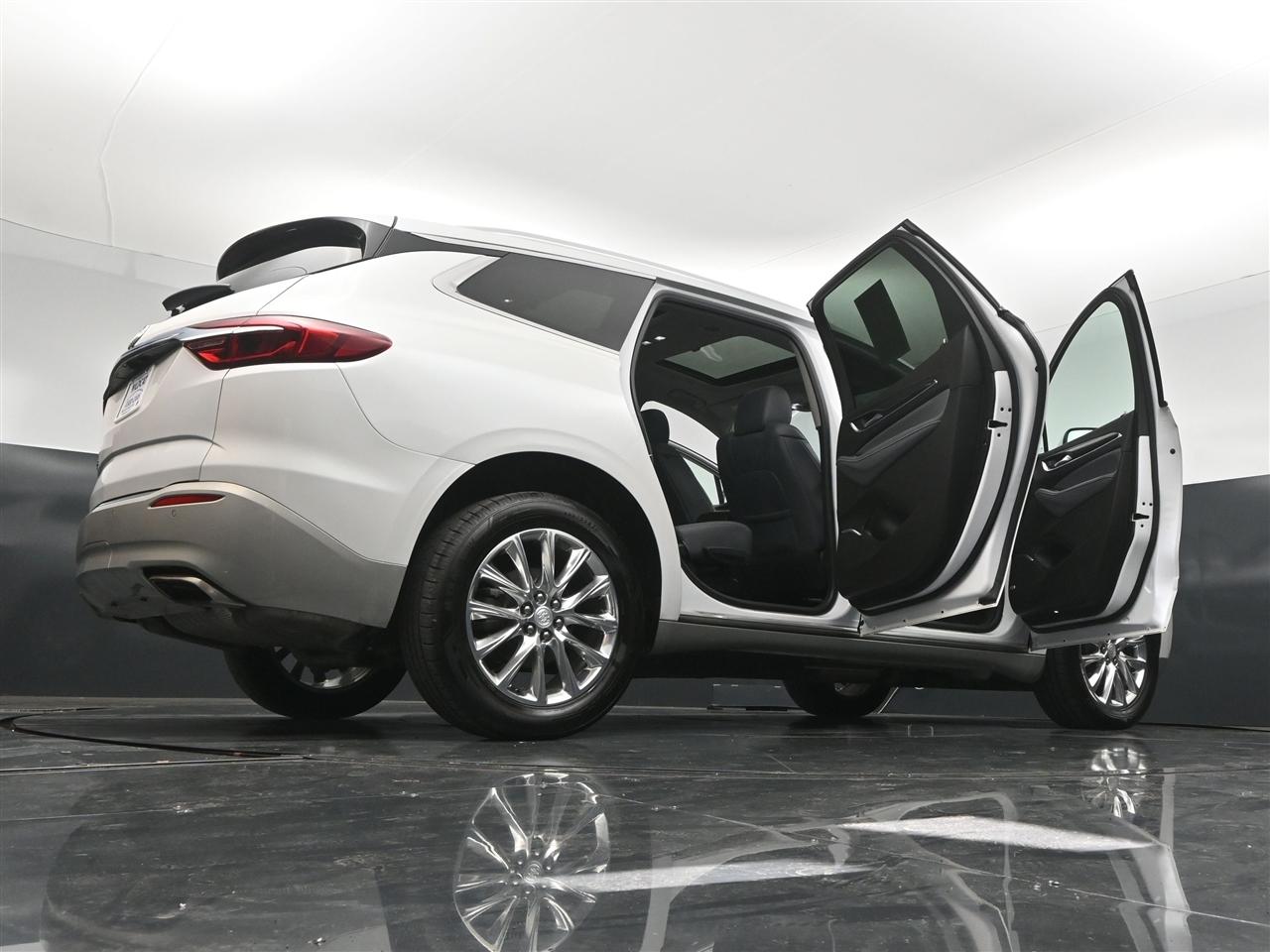 Buick Enclave Essence AWD 2021