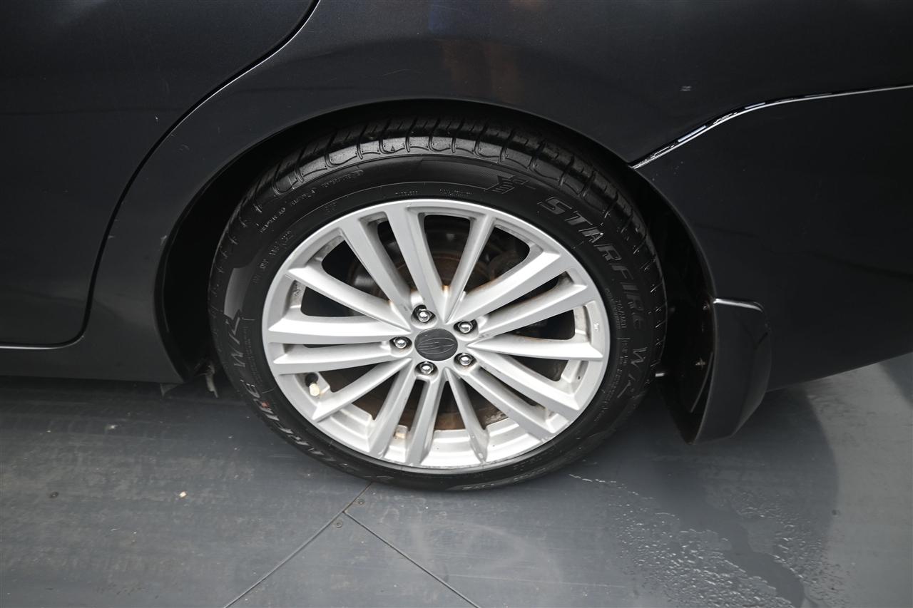 Subaru Impreza Limited 4-Door+S/R 2013
