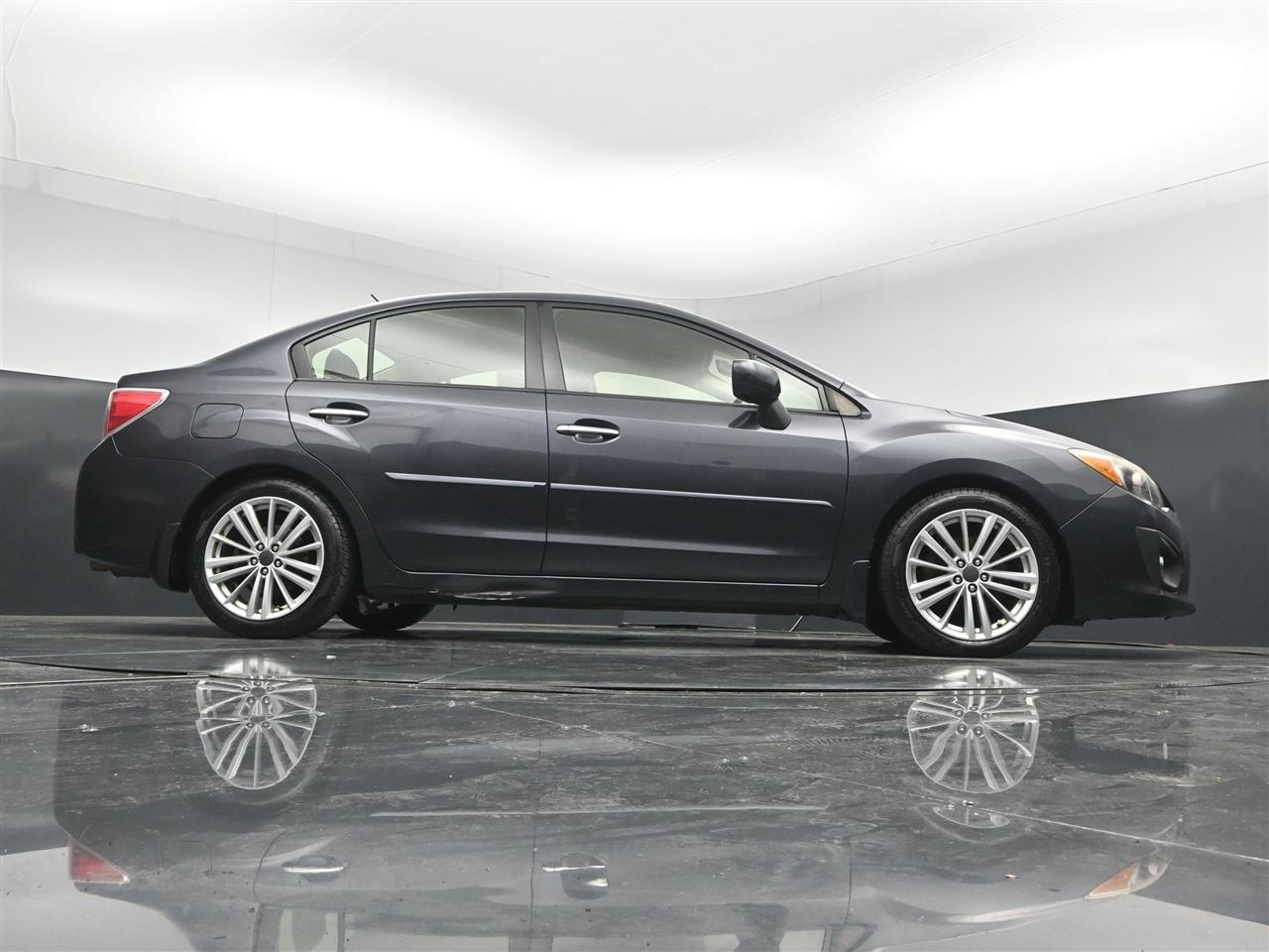 Subaru Impreza Limited 4-Door+S/R 2013