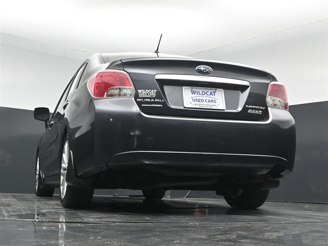 Subaru Impreza Limited 4-Door+S/R 2013