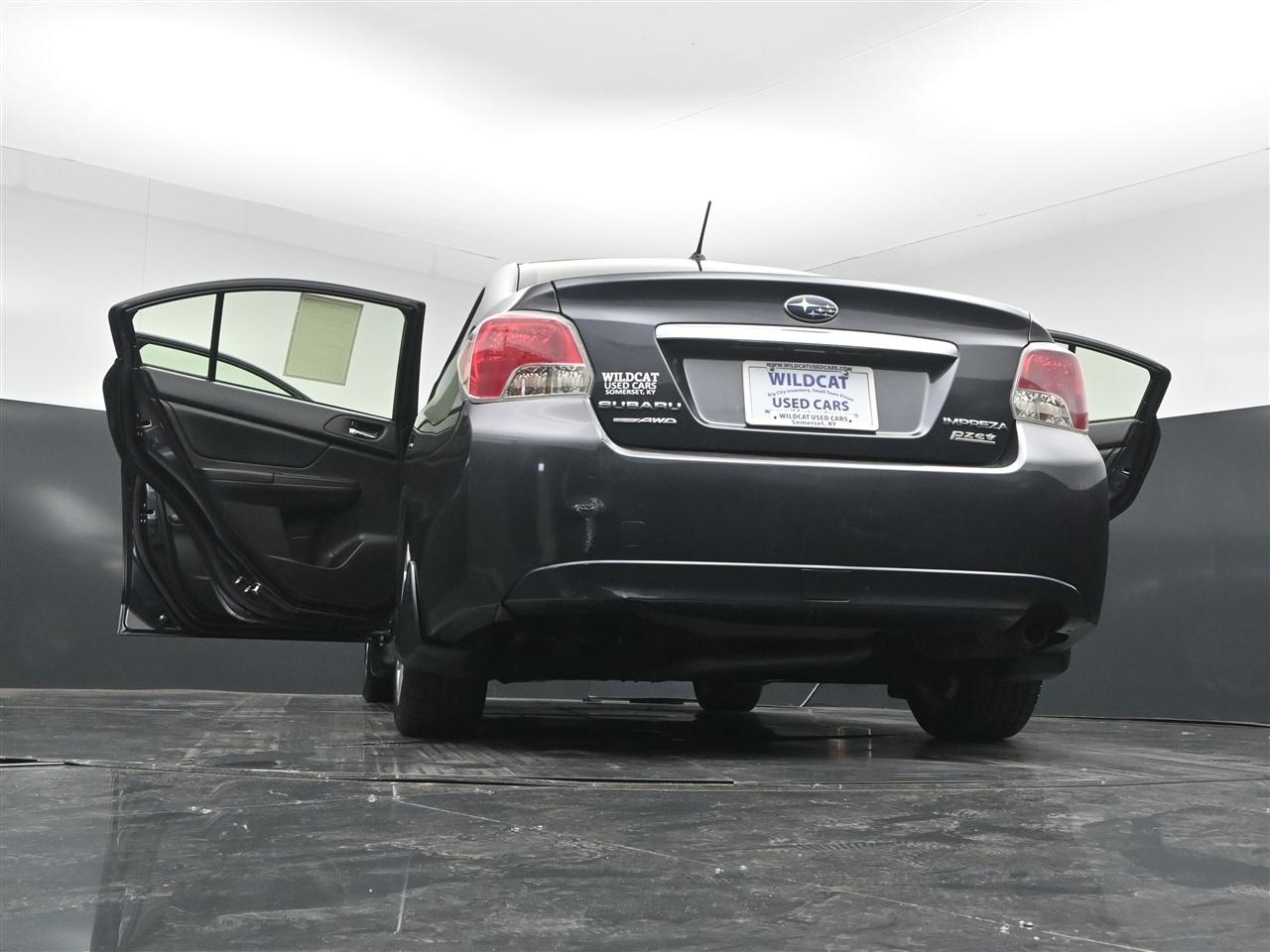 Subaru Impreza Limited 4-Door+S/R 2013