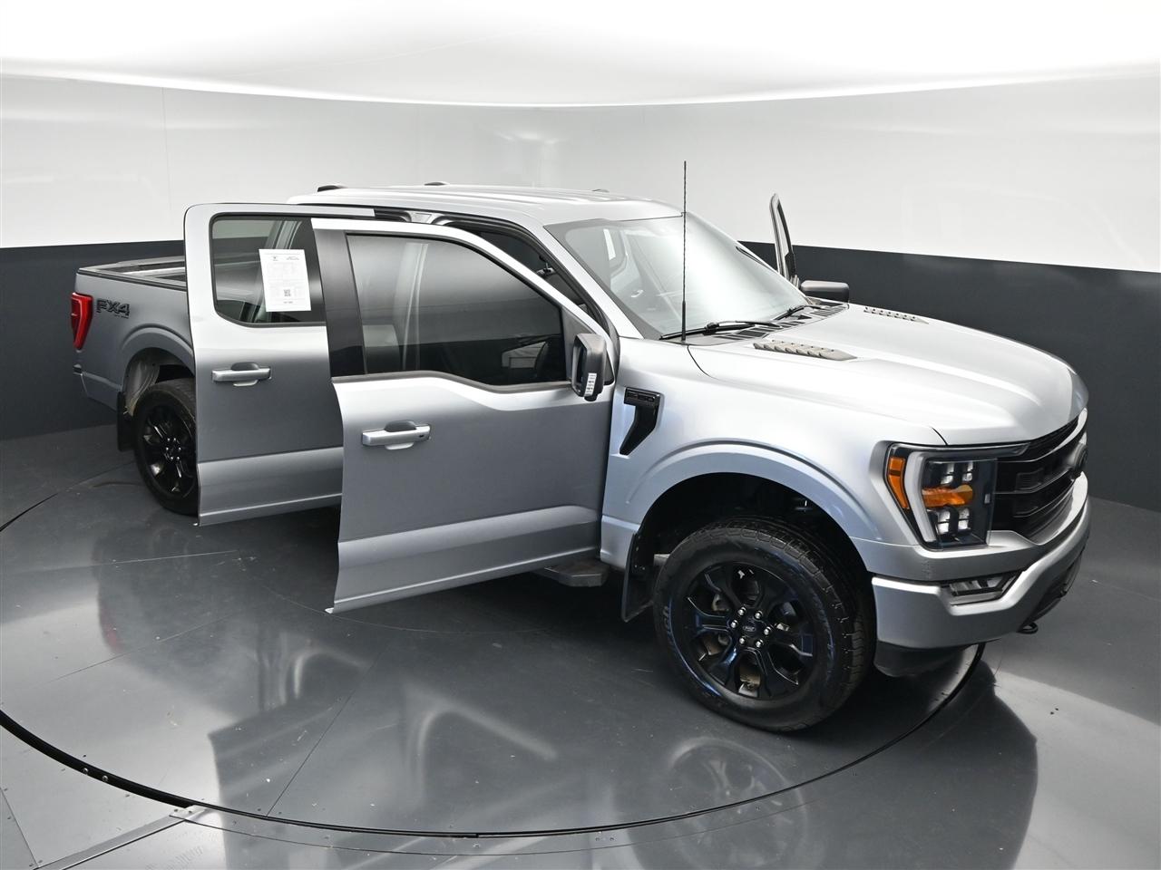 Ford F-150 XLT SuperCrew 5.5-ft. Bed 4WD 2022