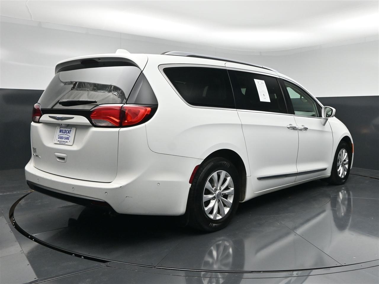 Chrysler Pacifica Touring-L 2018