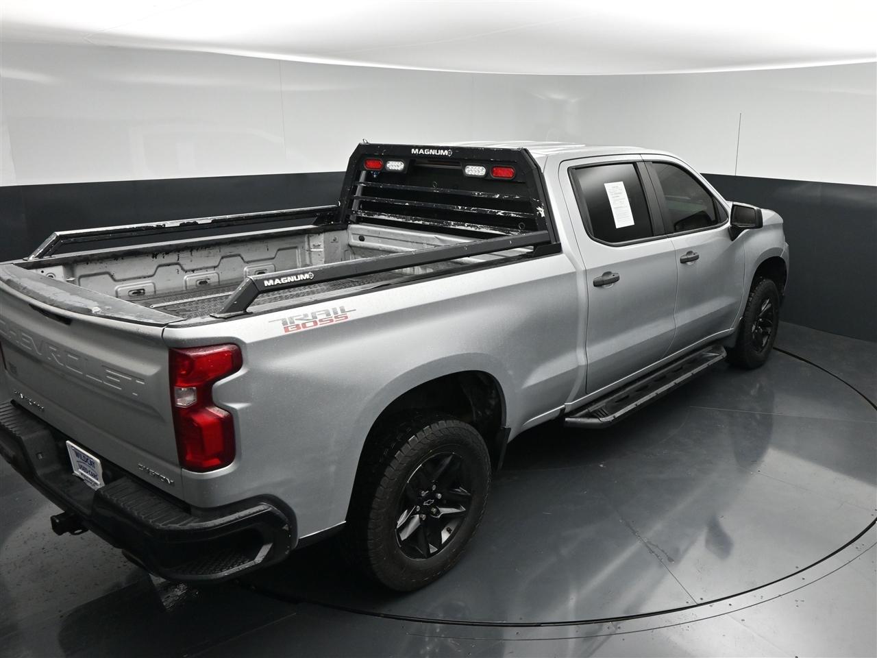Chevrolet Silverado 1500 Custom Trail Boss Crew Cab Long Box 4WD 2019