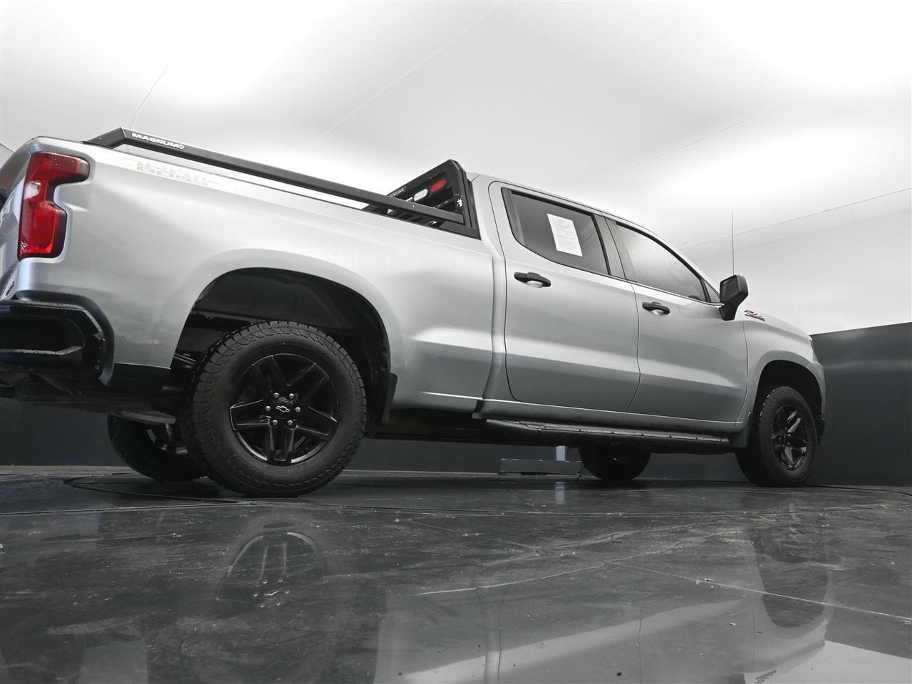 Chevrolet Silverado 1500 Custom Trail Boss Crew Cab Long Box 4WD 2019